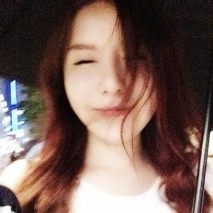 Meet your Posher, Inah